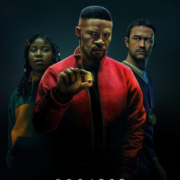 Joseph Gordon & Dominique Fishback Ungkap Kesan Beradu Akting dengan Jamie Foxx