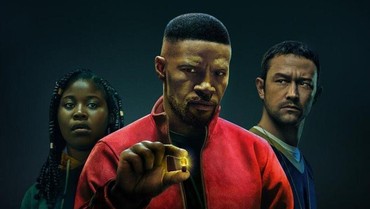 img-title Joseph Gordon & Dominique Fishback Ungkap Kesan Beradu Akting dengan Jamie Foxx