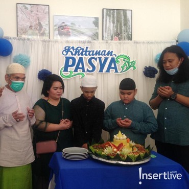 Cerita Sinyorita Tahan Stres Saat Temani Anak Disunat