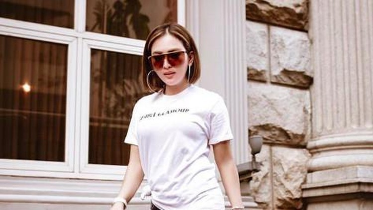 gaya syahrini