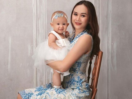 5 Artis Jadi Single Parent di Usia Muda: Aura Kasih hingga Marshanda