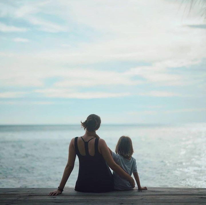 <p>7. Untungnya, saat itu Pulau Macan sedangn sepi, sehingga keluarga Sabai dan Ringgo pun bisa liburan dengan aman dan nyaman. (Foto: Instagram @sabaidieter)</p>