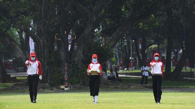 Deputi BPIP Rima Agristina prihatin dengan kabar seorang calon Paskibraka asal Sulawesi Barat yang gagal berangkat ke Jakarta karena positif Covid-19.