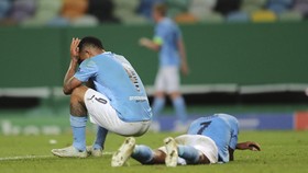 Meme Lucu Sterling dan Man City Gagal di Liga Champions