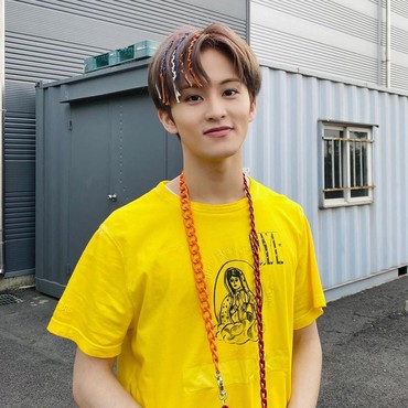 Lirik Lagu 200 - Mark NCT