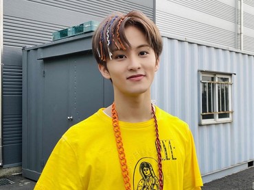 Lirik Lagu 200 - Mark NCT