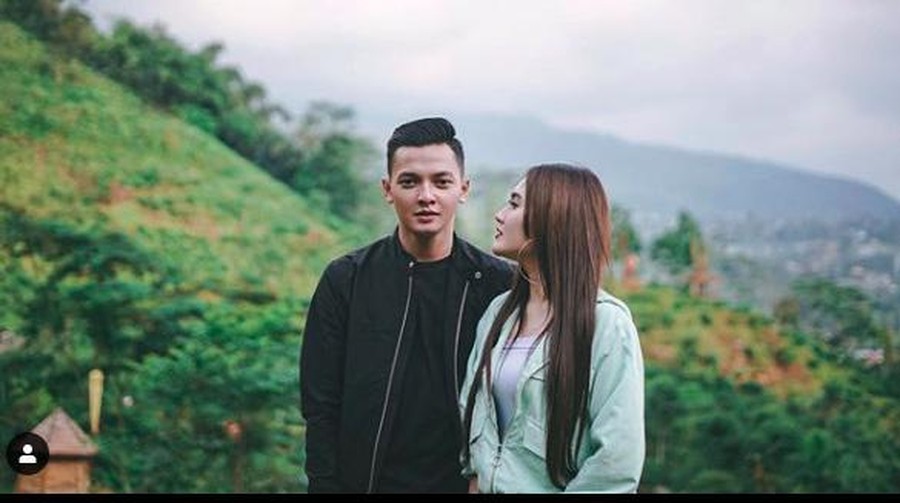 Nella Kharisma dan Dory Harsa Nella Kharisma dan Dory Harsa dikabarkan menikah