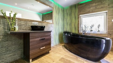 Inspirasi Desain Kamar Mandi Bernuansa Kayu di Rumah Minimalis