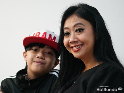Cara Asri Welas Mendidik Anaknya yang Introvert & Jadi Korban Bullying