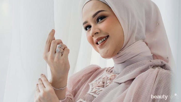 Cut Meyriska dan Hala Gold, Hadirkan Koleksi Perhiasan Emas untuk Apresiasi Sosok Ibu