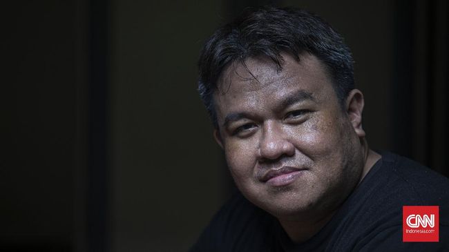Sutradara Dandhy Dwi Laksono beber soal sumber dana produksi film dokumenter Dirty Vote.