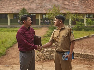 img-title Perdana di TV Nasional, 'Guru-Guru Gokil' & 'Layla Majnun' Tayang di Trans TV