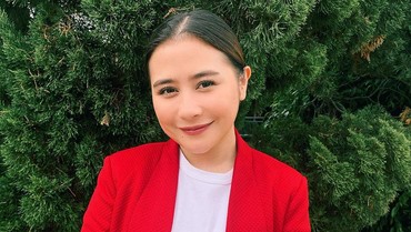 img-title Tiru Audi Marissa, Prilly Latuconsina Bakal Pole Dance di Hari Pernikahan