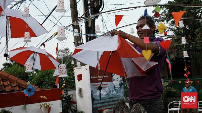 Hiasan Hari Kemerdekaan tidak harus baru. Ide hiasan 17 Agustus dari bahan bekas bisa menjadi solusi untuk membuat dekorasi yang keren dan ramah lingkungan.