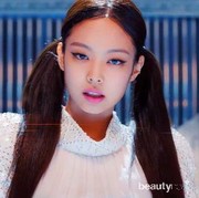 Tetap Tampil Cantik Saat Cuaca Panas dengan Trend Hairstyle Idol Kpop Wanita Ini!