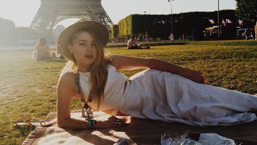 img-title Fakta Baru, Eks Asisten Ngaku Dapat Perlakuan Kasar dari Amber Heard