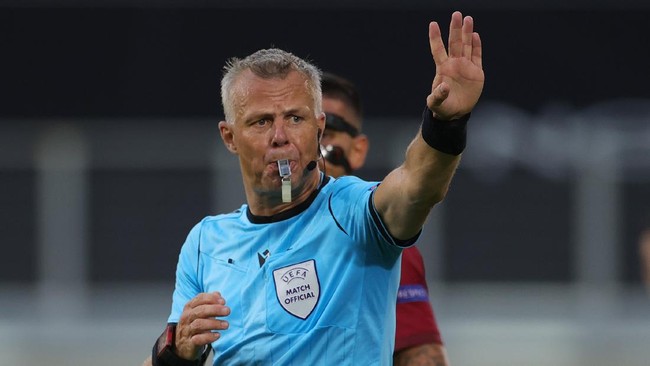 Wasit musuh bebuyutan Neymar, Bjorn Kuipers, akan memimpin laga RB Leipzig vs PSG di semifinal Liga Champions, dini hari nanti WIB.