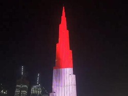 Gemerlap Merah Putih di Gedung Burj Khalifa