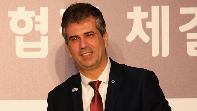 Israel akan panggil duta besar Belgia dan Spanyol menyusul pernyataan perdana menteri kedua negara itu soal agresi Israel ke Gaza, Palestina.