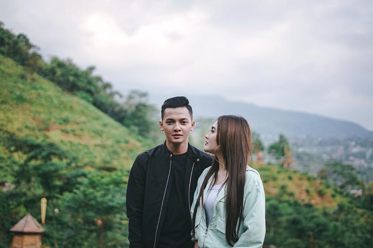 Nella Kharisma dan Dory Harsa Nella Kharisma dan Dory Harsa