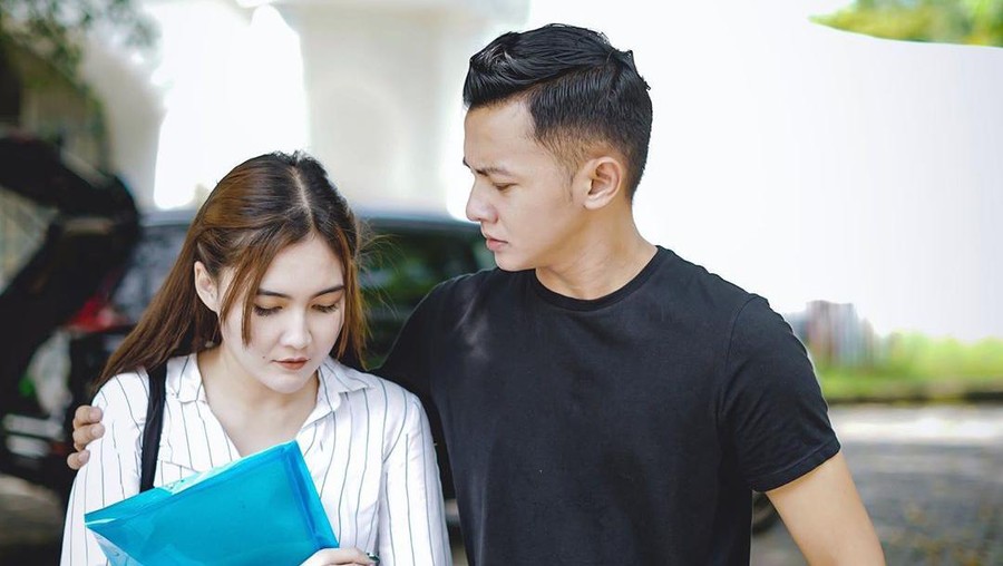 Nella Kharisma dan Dory Harsa