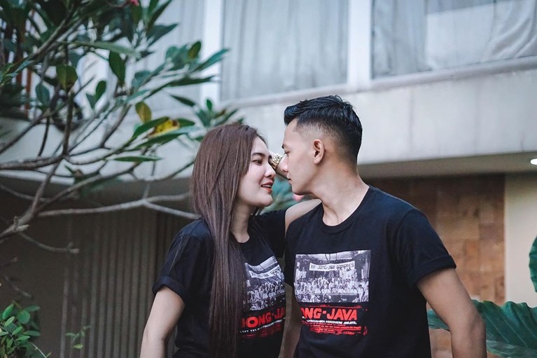 Nella Kharisma dan Dory Harsa Nella Kharisma dan Dory Harsa