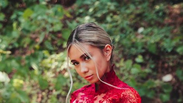 Niki Zefanya cantik banget
