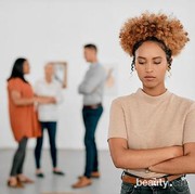 Sering Menjadi Bahan Omongan Orang Lain? Hadapi dengan Cara Ini, Yuk!