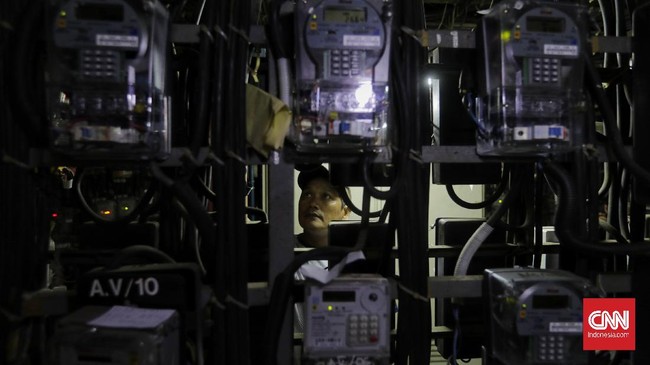 Kementerian ESDM memastikan rencana penghapusan daya listrik 450 VA masih dikaji dengan hati-hati.