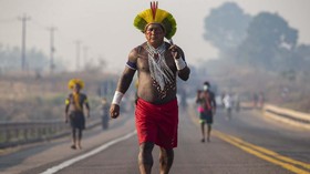Masih Blokade Jalan, Suku Asli Amazon Ancam Pemerintah Brasil