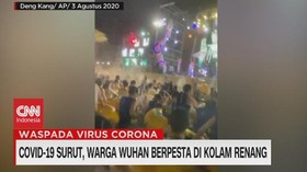 VIDEO: Covid-19 Surut, Warga Wuhan Berpesta di Kolam Renang