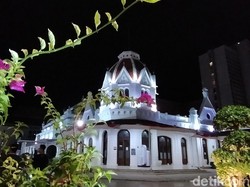 Alun-alun Surabaya, Taman Wisata Seni, Harga Tiket, dan Jam Buka