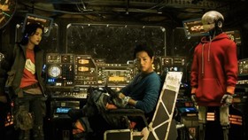 Sutradara Buka Suara Soal Kritik Film Space Sweepers