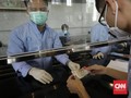 Virus Corona Tahan 28 Hari di Uang Kertas dan Layar Ponsel