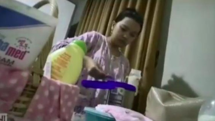ART Ludahi Botol Susu Anak Majikan