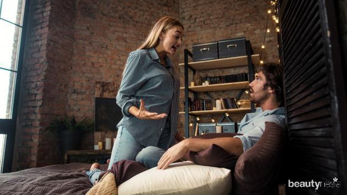 Hal yang Harus Kamu Tahu Saat Menghadapi Pasangan yang Cemburuan