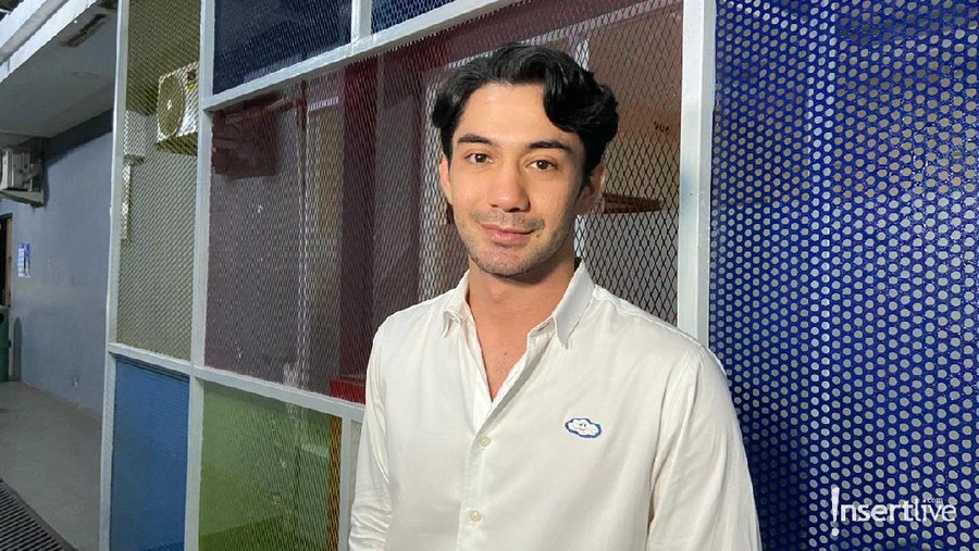Masih Pandemi, Reza Rahadian Mulai Syuting Film dan Series