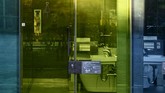 FOTO: Terobosan Baru Toilet Transparan di Shibuya Tokyo Salah satu taman di Shibuya menampilkan toilet transparan dengan teknologi tinggi di tengah taman.