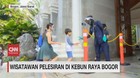 VIDEO: Wisatawan Pelesiran di Kebun Raya Bogor