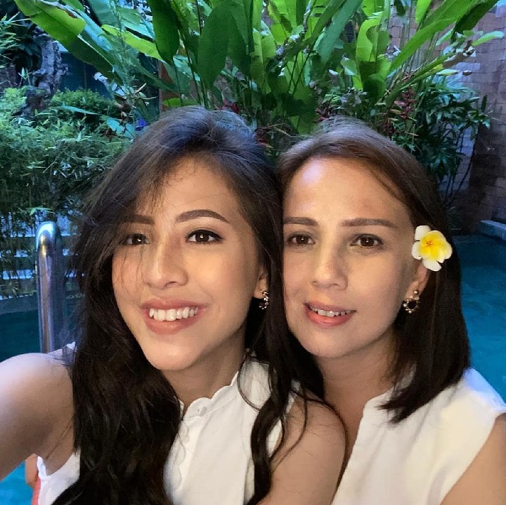<p>Sofia Yulinar memang begitu cantik dan terlihat awet muda. (Foto: Instagram @mrssaladin)</p>