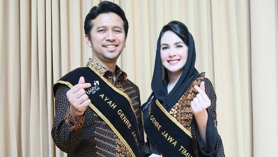 Arumi Bachsin dan Emil Dardak