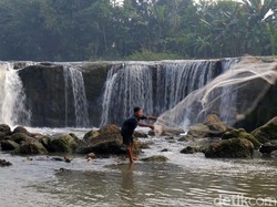 Zona Merah Naik Lagi-Curug Kebanggaan Warga Bekasi yang Mempesona