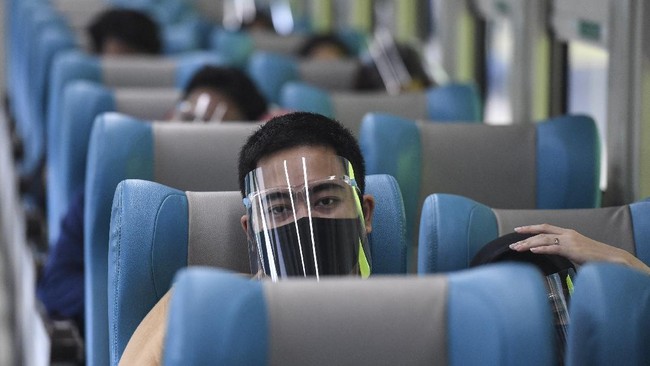 KAI memberikan potongan harga tiket KA Argo Cheribon dan Argo Parahyangan untuk keberangkatan mulai tanggal 24 Agustus 2020.