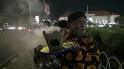 Budayawan Jawa Gelar Ritual Suro Ruwutan di Tugu Muda Semarang