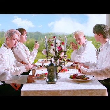 Lirik Lagu TO BE OR NOT TO BE - ONEUS