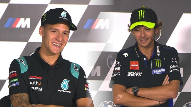 Valentino Rossi memberikan respons soal peluang membantu Fabio Quartararo menjuarai MotoGP 2020 jelang MotoGP Prancis.