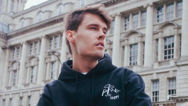 YouTuber Inggris Putuskan Jadi Mualaf usai Sering Tur ke Negara Muslim