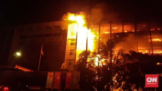 Jaksa Agung Sanitiar Burhanuddin memastikan ruang tahanan dan ruang penyimpanan berkas perkara tidak ikut terbakar.
