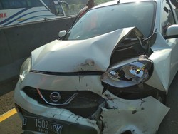 Tiga Minibus Tabrakan Beruntun di Tol Cipularang KM 92