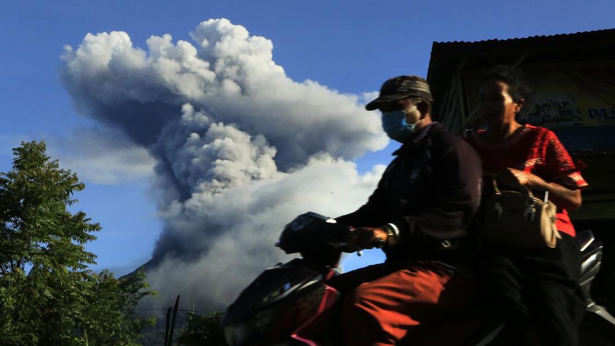 Gunung Sinabung Meletus, Tinggi Kolom Abu 3.500 Meter